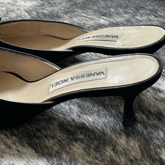 Vanessa Noel Black Suede Kitten Heel Mules - Picture 3 of 13